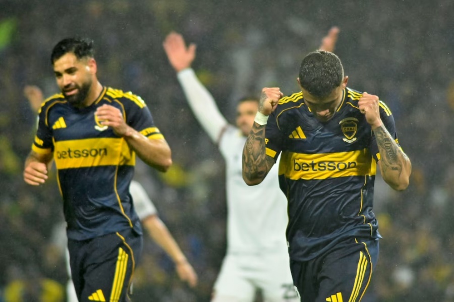 Boca goleó 5-0 a Newell´s y se subió a la punta de su zona