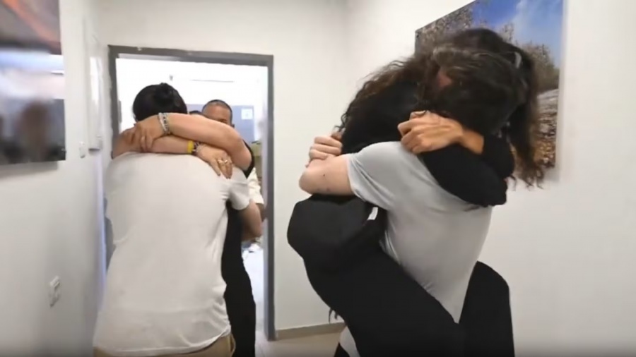 El conmovedor reencuentro de los hermanos argentinos Cunio con su familia