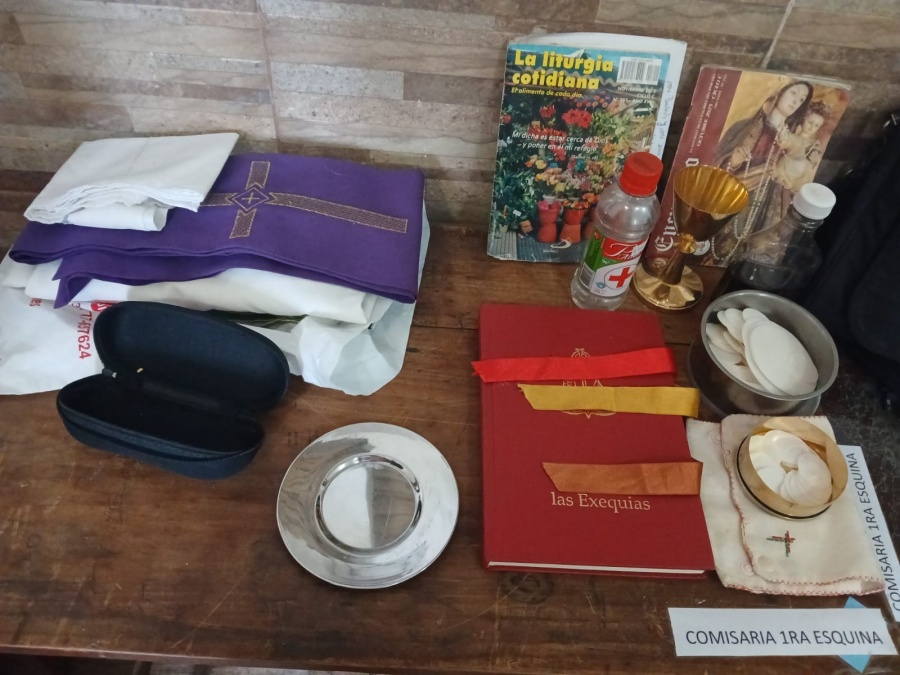 Recuperaron el maletín que le robaron a un sacerdote en Esquina