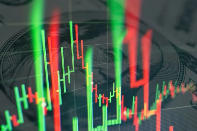 La intervención estadounidense no fue suficiente para contener la demanda de divisas. Este viernes 17 de octubre de 2025, los diferentes tipos de dólar registraron fuertes avances