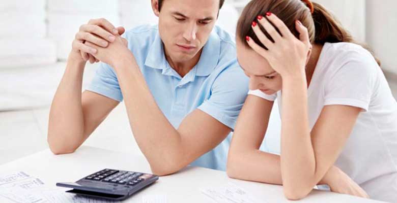 Pymes y hogares, excluidos del sistema crediticio: el impacto de las tasas más altas de la historia