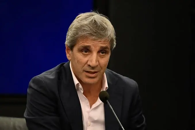 Reforma tributaria: Caputo adelantó que incluirá reducción del impuesto a las Ganancias para trabajadores y jubilados