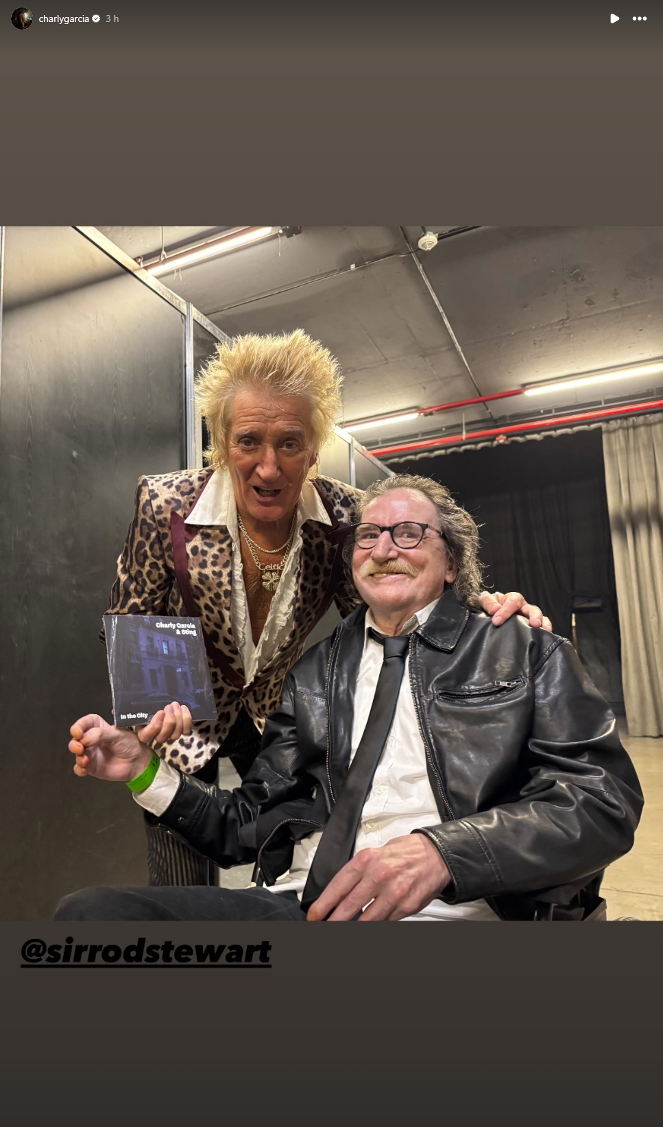 Charly García tuvo un encuentro privado con Rod Stewart en la previa a su show en el Movistar Arena