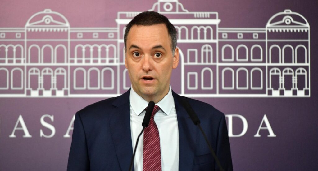 Guillermo Francos renunció como jefe de Gabinete y lo reemplazará Manuel Adorni