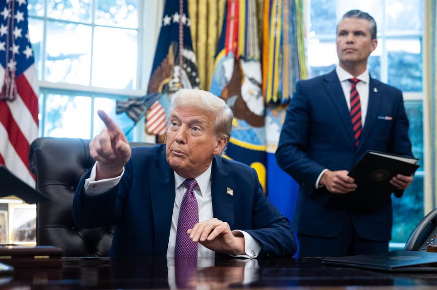 Trump ordenó al Pentágono prepararse para una “posible acción” en Nigeria contra terroristas islámicos