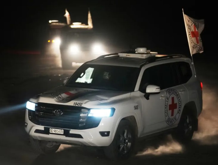 Israel recibió los cuerpos de tres rehenes que fueron entregados por Hamas a la Cruz Roja en Gaza